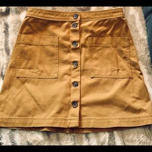 Old Navy buttoned miniskirt size 0
